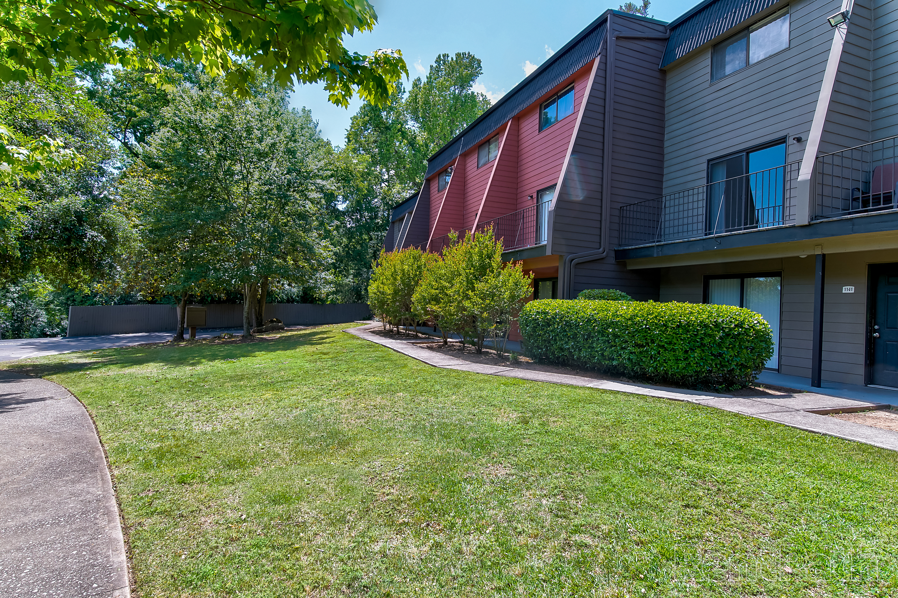 Stone ridge exterior view